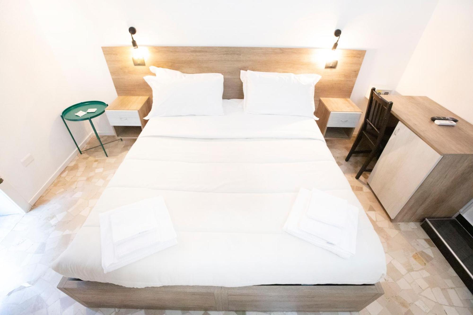 Bed & Breakfast Hall In Chiostro *
