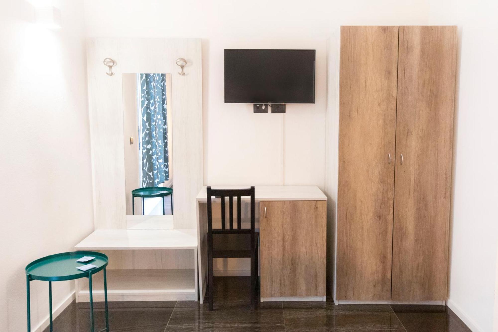 Hall In Chiostro Couette-café Naples